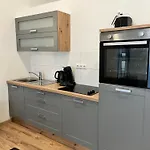 10b 40qm Wi-fi Free Parking Calm Back House *