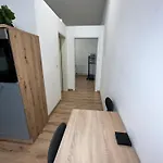 10b 40qm Wi-fi Free Parking Calm Back House