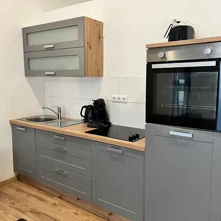 10b 40qm Wi-fi Free Parking Calm Back House *