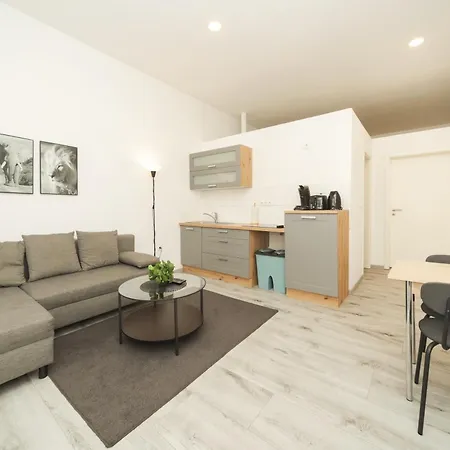 10b 40qm Wi-fi Free Parking Calm Back House Apartmán *